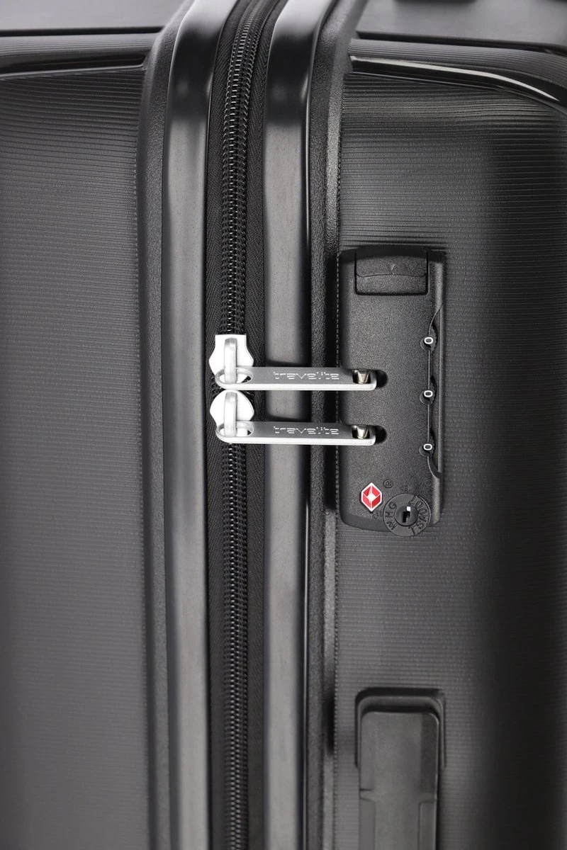 Travelite Vaka spinner koffer 75 cm black Travelite Vaka Spinner Koffer 75 Cm Black -Travelite Reistassen 800x1200 1