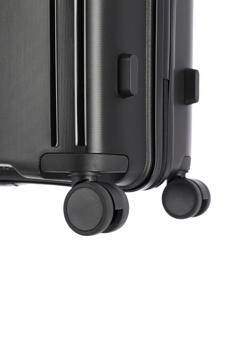 Travelite Vaka spinner koffer 75 cm black Travelite Vaka Spinner Koffer 75 Cm Black -Travelite Reistassen