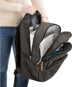 Travelite Laptop Rugzak / Rugtas / Laptoptas / Werktas - Basics - Bruin - 15 Inch 3 Travelite Laptop Rugzak / Rugtas / Laptoptas / Werktas - Basics - Bruin - 15 Inch -Travelite Reistassen 998x1200 2