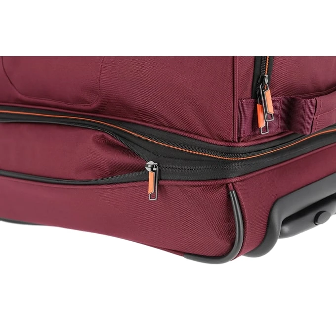 Travelite Basics Wheeled Duffle 55 Expandable dark red Travelite Basics Wheeled Duffle 55 Expandable Dark Red -Travelite Reistassen image 728